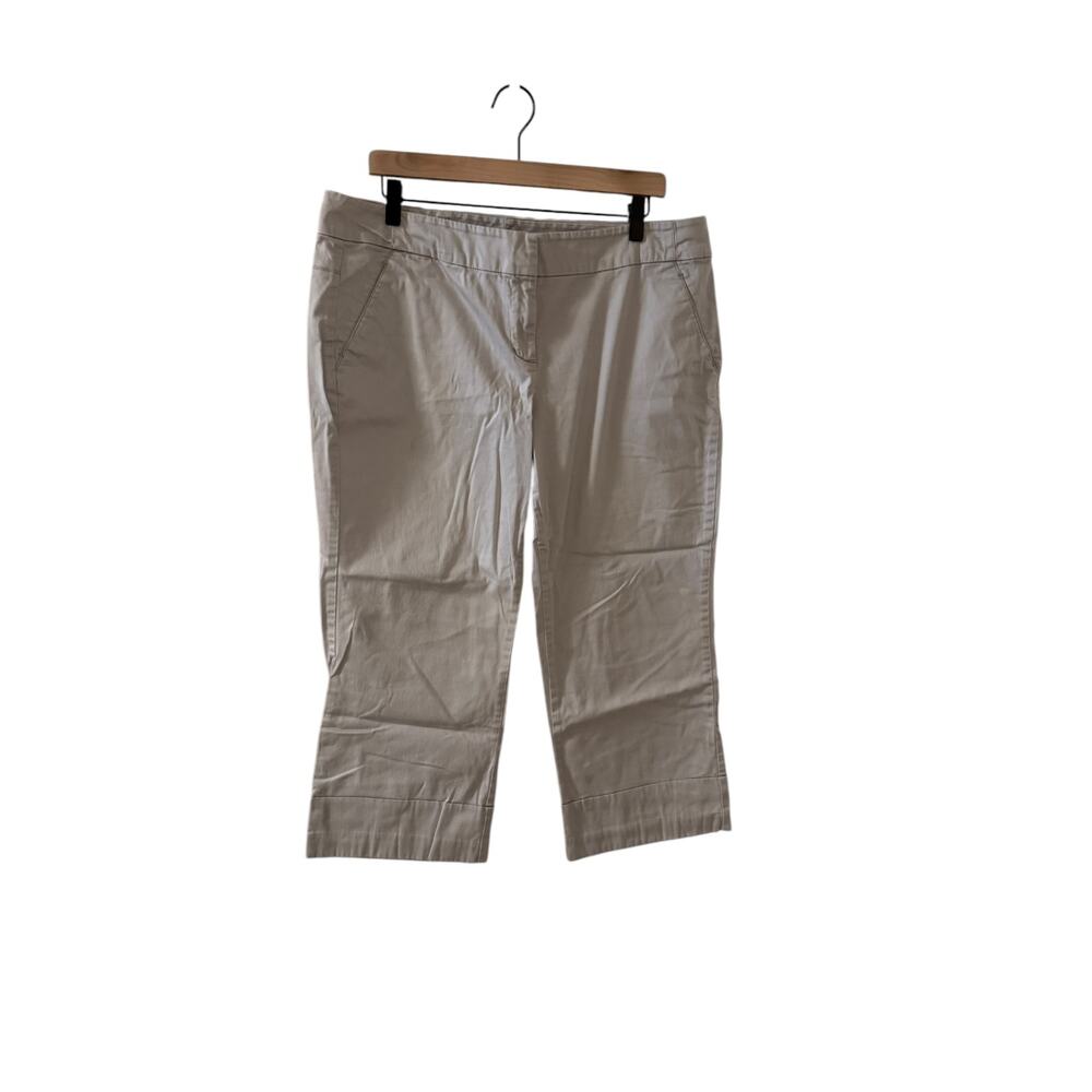 New York & Co Khaki Pants Wide Leg Cropped Stretchy - Size 14 - Great Condition